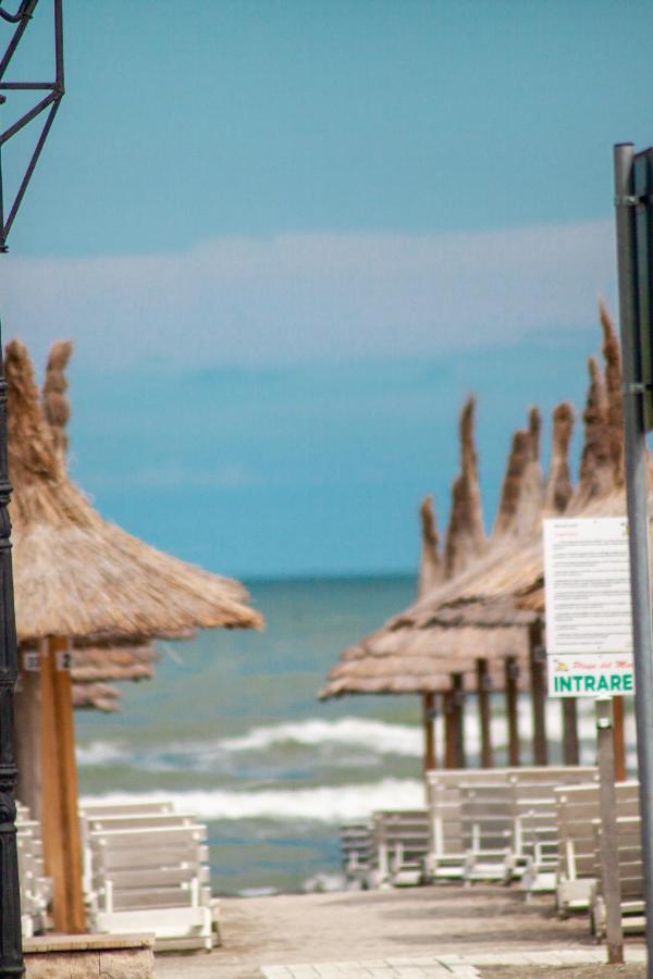 Green Apartament Near The Beach Năvodari Екстериор снимка