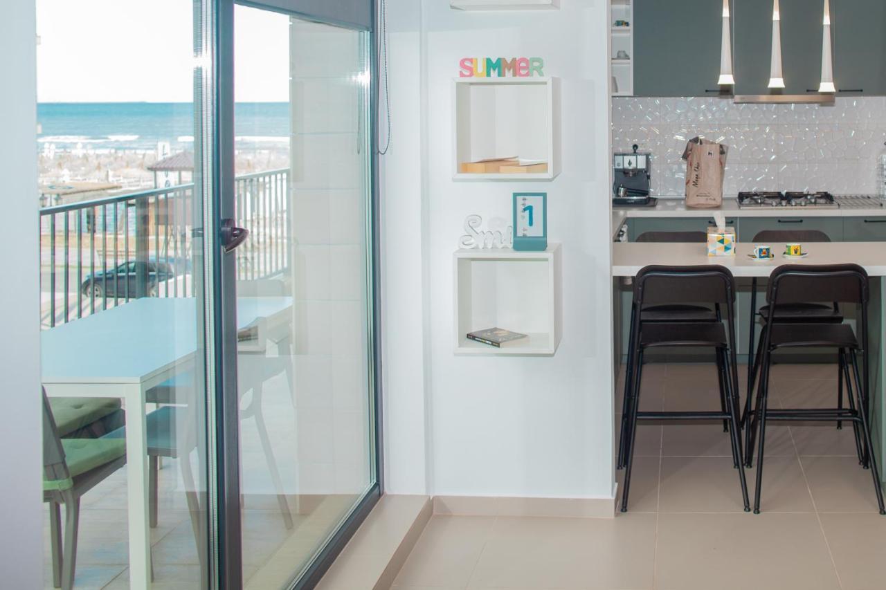 Green Apartament Near The Beach Năvodari Екстериор снимка